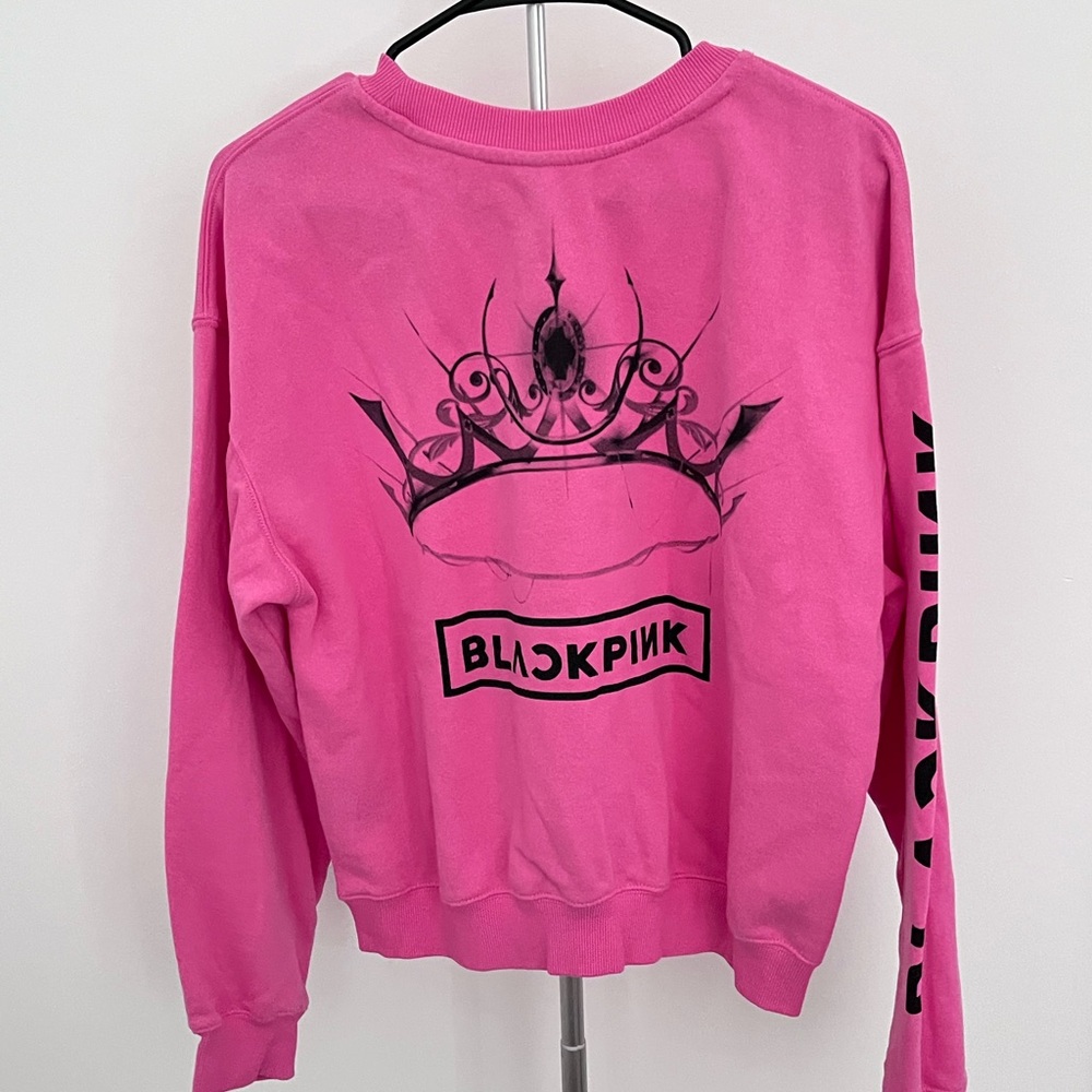 H&M Blackpink Graphic Sweater